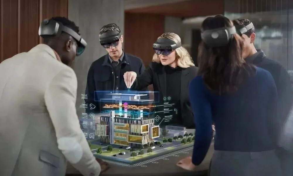 Microsoft HoloLens 2